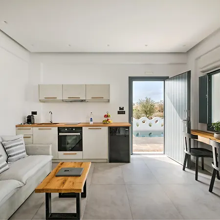 Portes & Mykonos Hotel 4*