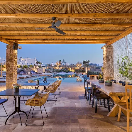 Portes & Mykonos מלון