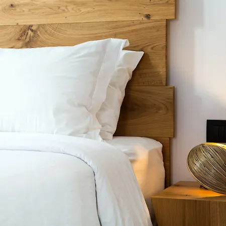 Portes & Mykonos ホテル 4*