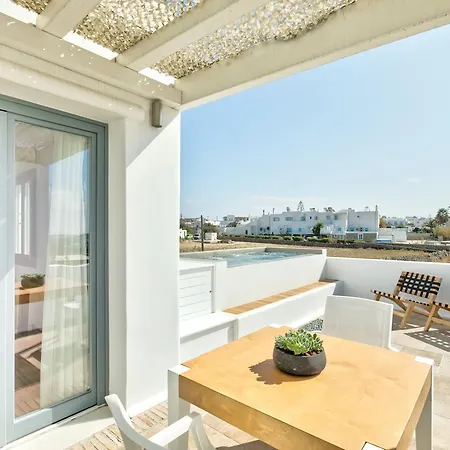 Portes & Mykonos מלון