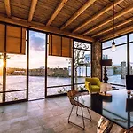 Portes & Mykonos Hotell 4*