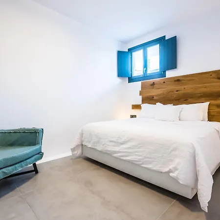 Portes & Mykonos Hotell 4*