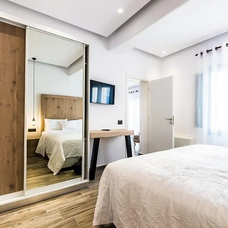 Portes & Mykonos Hotel