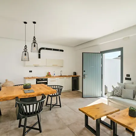 Portes & Mykonos Hotel 4*