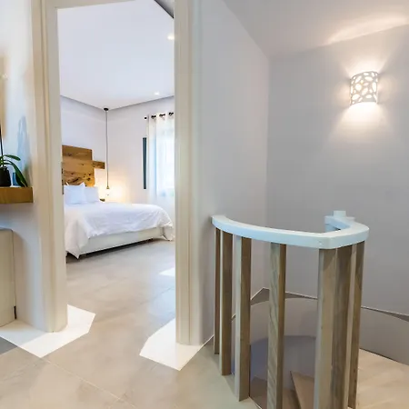 Portes & Mykonos Hotell 4*
