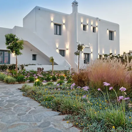 Portes & Mykonos ホテル 4*